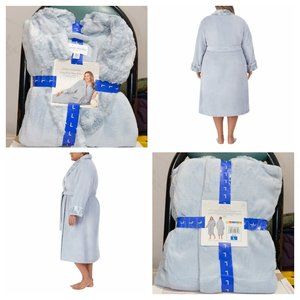 Carole Hochman Ladies' Plush Robe in blue